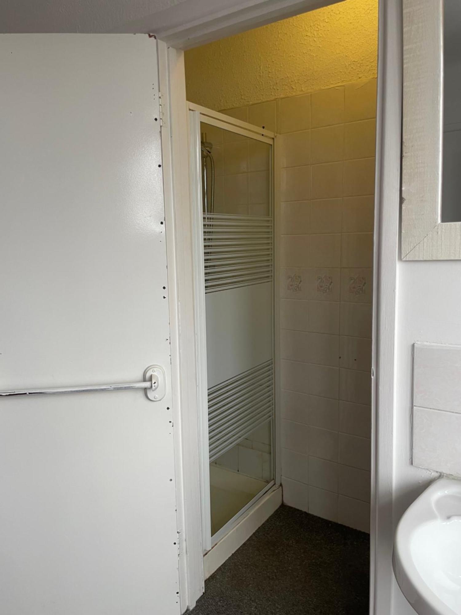 בורנמות' Amitie Guest House מראה חיצוני תמונה